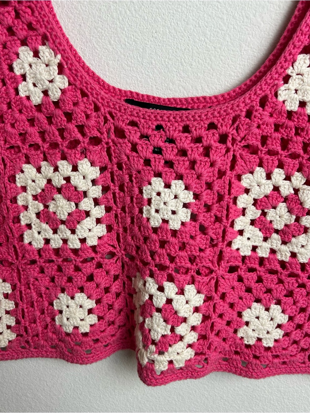 Forever 21 Pink Granny Square Crochet Crop Top | Open Knit Boho M - Picture 2 of 6